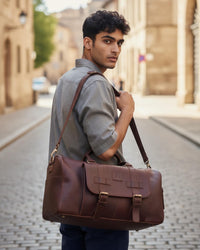 A real lather cabin friendly duffel bag