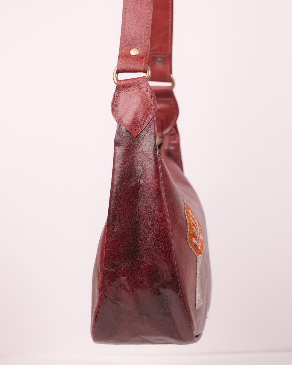 The Kashida Shoulder Bag - Padmini Cherry