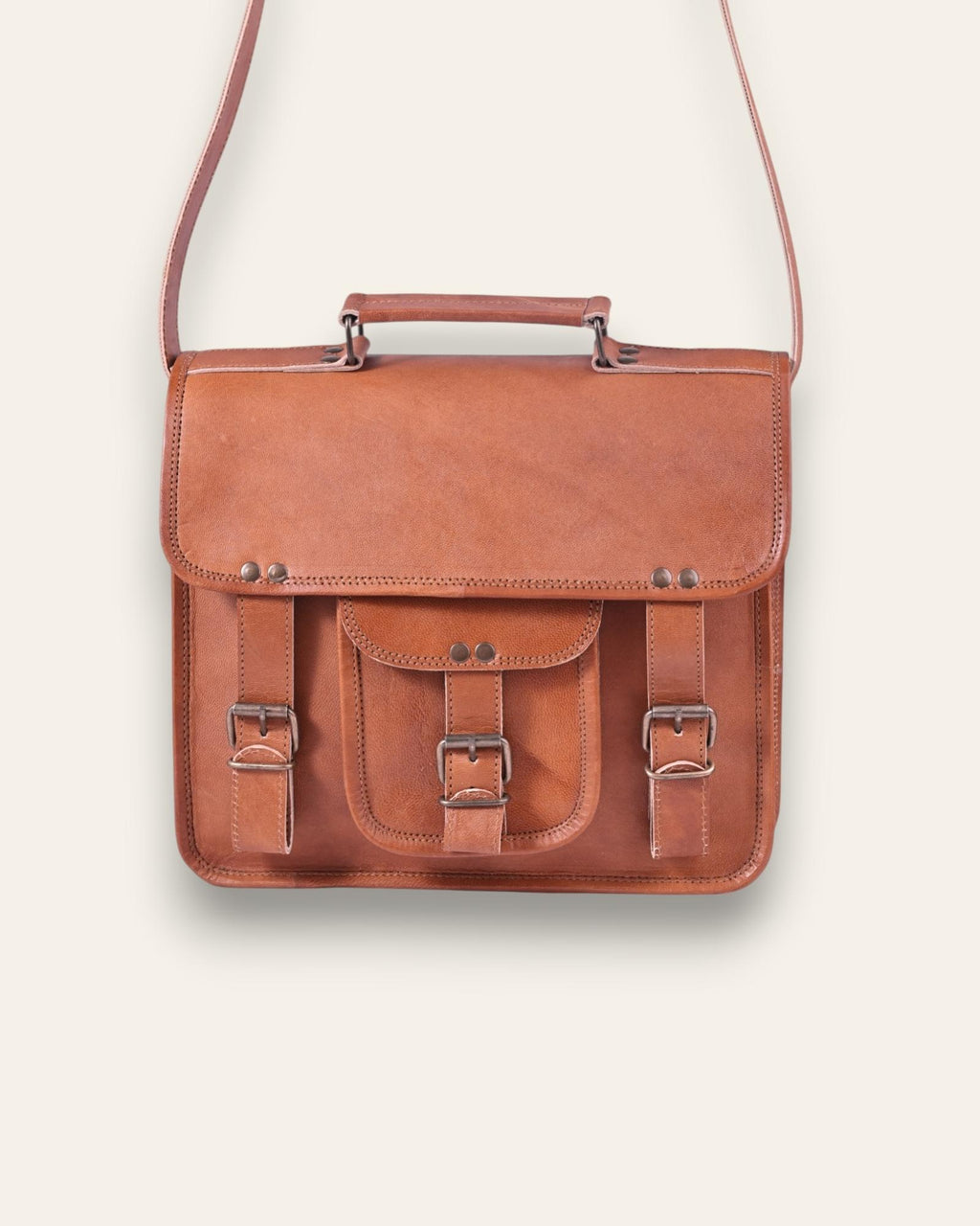 A real leather messenger bag for highly qualified working professionals