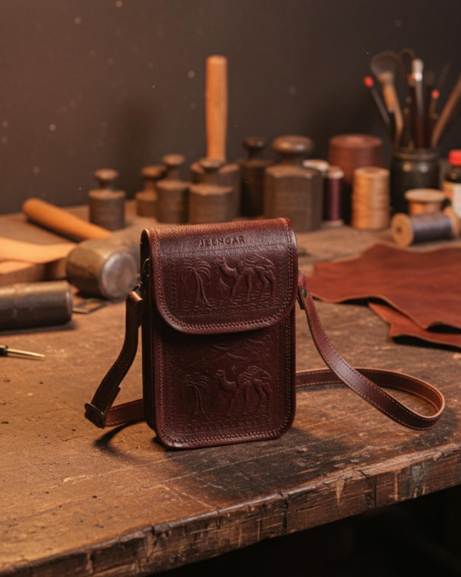 unisex Small real leather sling bag for daily essentials