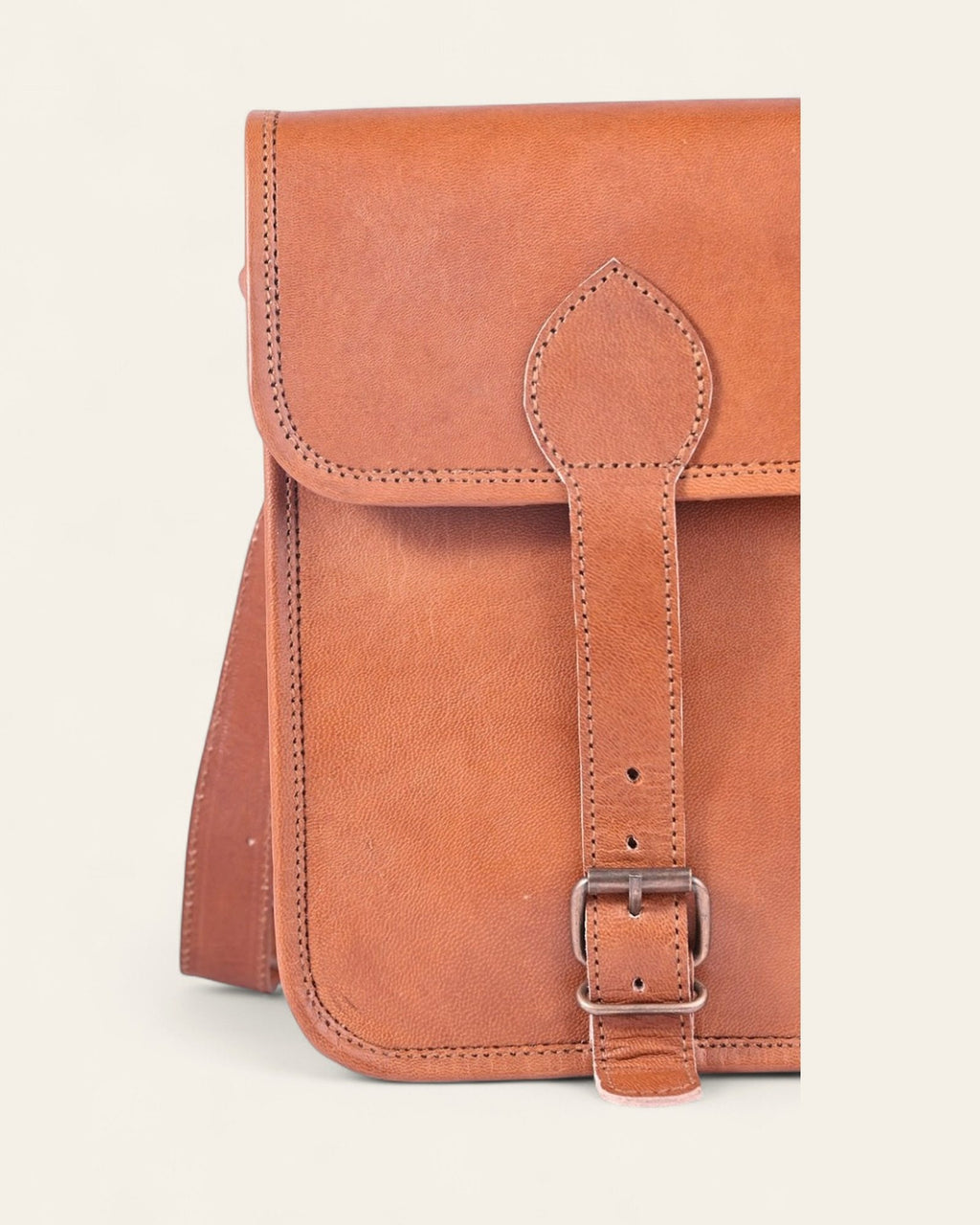 The Amer Sling — open flap interior